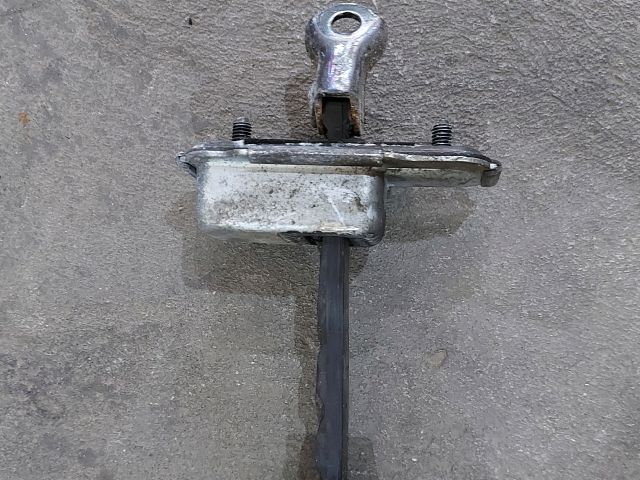 bontott KIA CEED Jobb első Ajtóhatároló