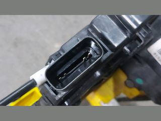 bontott KIA CEED Jobb első Ajtózár