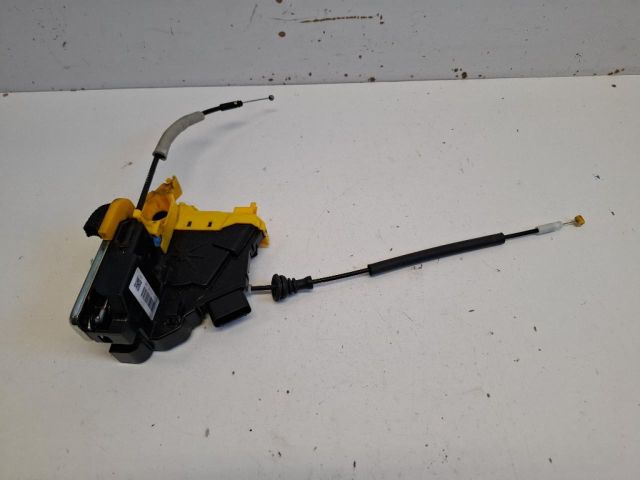 bontott KIA CEED Jobb első Ajtózár