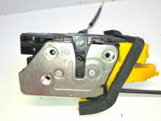 bontott KIA CEED Jobb első Ajtózár