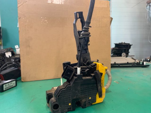 bontott KIA CEED Jobb első Ajtózár