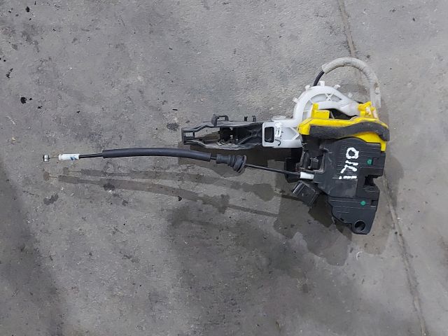 bontott KIA CEED Jobb első Ajtózár