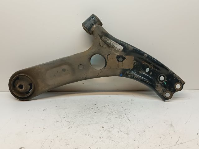 bontott KIA CEED Jobb első Alsó Első Lengőkar