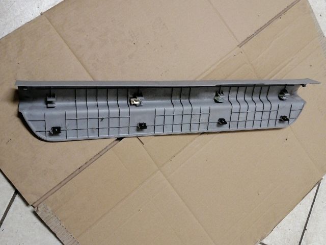 bontott KIA CEED Jobb első Belső Küszöb Burkolat