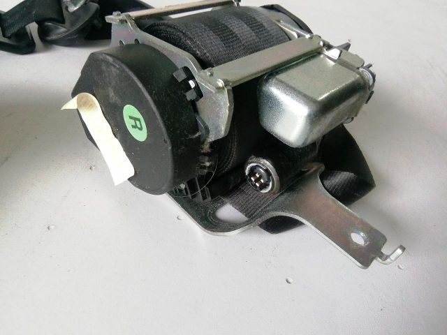 bontott KIA CEED Jobb első Biztonsági Öv