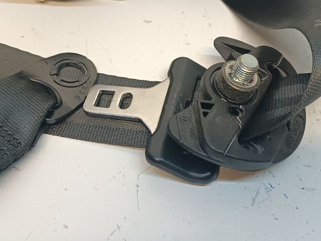 bontott KIA CEED Jobb első Biztonsági Öv