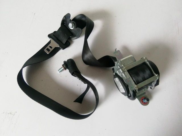 bontott KIA CEED Jobb első Biztonsági Öv