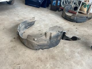 bontott KIA CEED Jobb első Dobbetét (Kerékjárati, Műanyag)