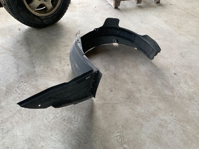 bontott KIA CEED Jobb első Dobbetét (Kerékjárati, Műanyag)