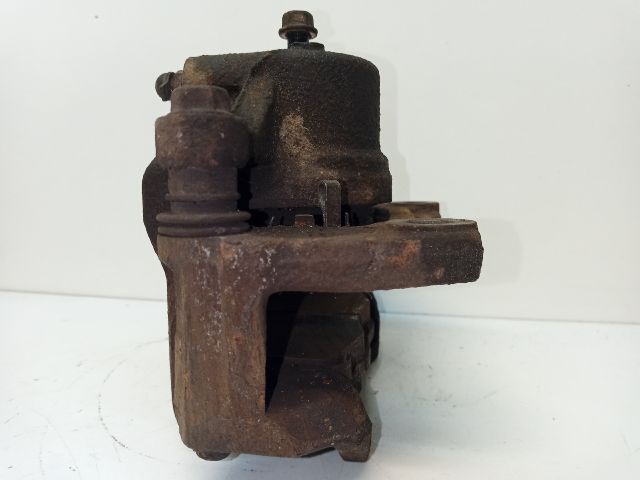 bontott KIA CEED Jobb első Féknyereg Munkahengerrel