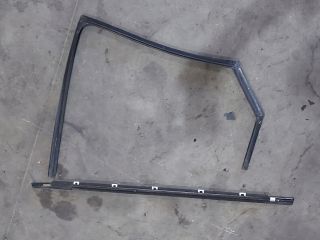 bontott KIA CEED Jobb első Gumikéder