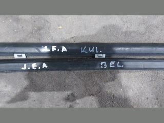 bontott KIA CEED Jobb első Gumikéder