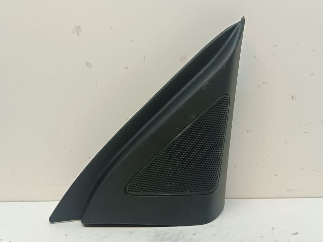 bontott KIA CEED Jobb első Kis Hangszóró Burkolat