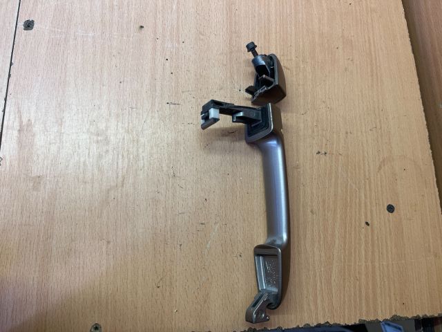 bontott KIA CEED Jobb első Külső Kilincs