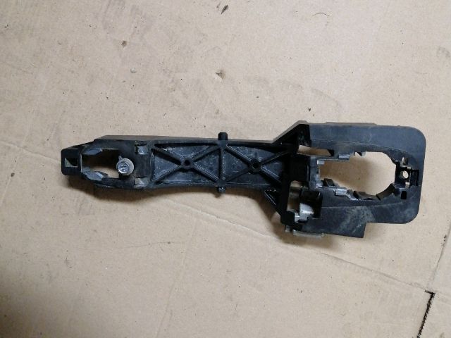 bontott KIA CEED Jobb első Külső Kilincsfészek