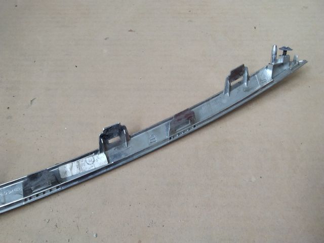 bontott KIA CEED Jobb első Lökhárító Díszléc