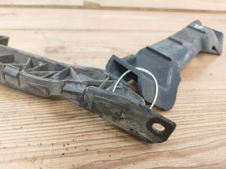 bontott KIA CEED Jobb első Oldal Lökhárító Tartó (Műanyag)