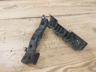 bontott KIA CEED Jobb első Oldal Lökhárító Tartó (Műanyag)