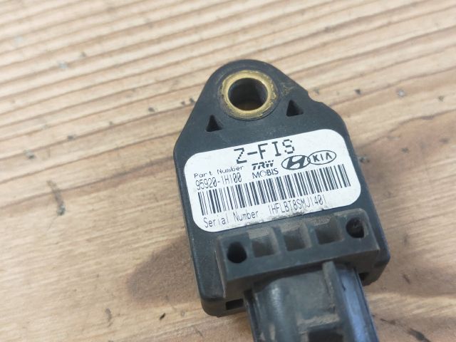 bontott KIA CEED Jobb első Oldal Ütközés Érzékelő