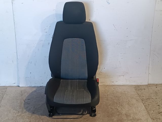 bontott KIA CEED Jobb első Ülés