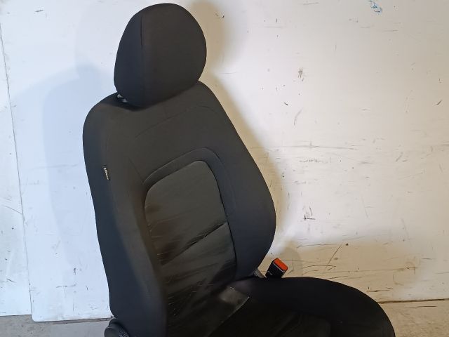 bontott KIA CEED Jobb első Ülés