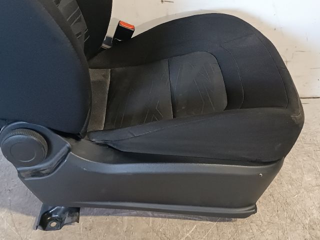 bontott KIA CEED Jobb első Ülés