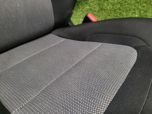 bontott KIA CEED Jobb első Ülés