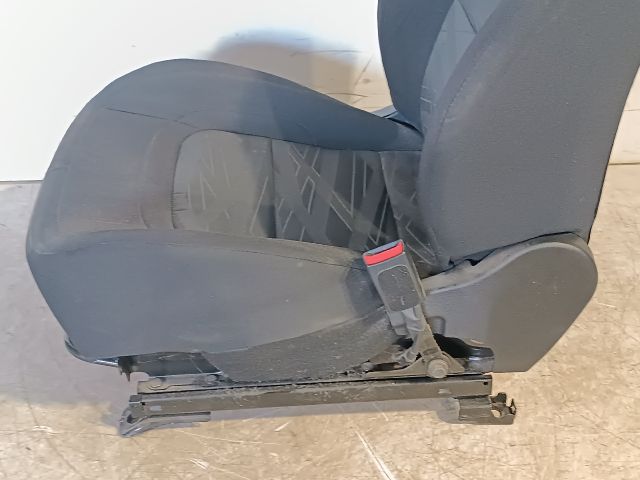 bontott KIA CEED Jobb első Ülés