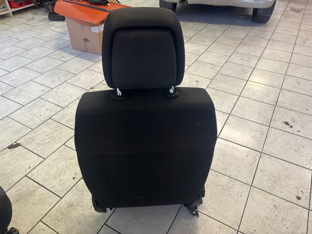 bontott KIA CEED Jobb első Ülés