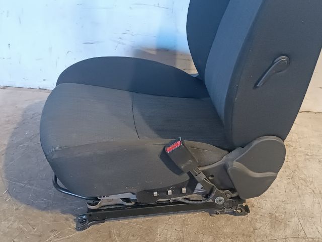 bontott KIA CEED Jobb első Ülés