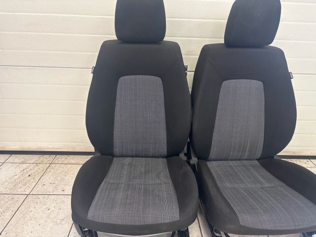 bontott KIA CEED Jobb első Ülés