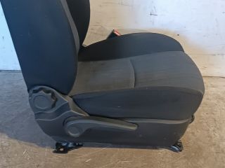 bontott KIA CEED Jobb első Ülés