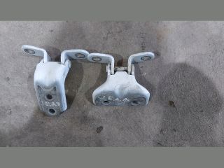 bontott KIA CEED Jobb első Zsanér