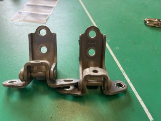 bontott KIA CEED Jobb első Zsanér