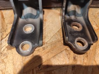 bontott KIA CEED Jobb első Zsanér