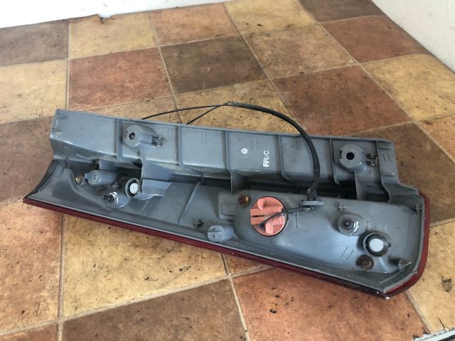 bontott KIA CEED Jobb Felső Hátsó Lámpa