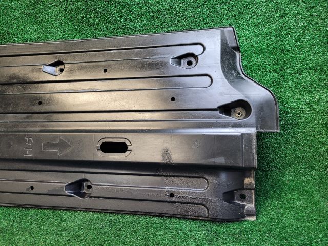 bontott KIA CEED Jobb Fenéklemez