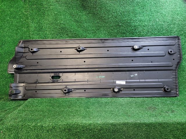 bontott KIA CEED Jobb Fenéklemez