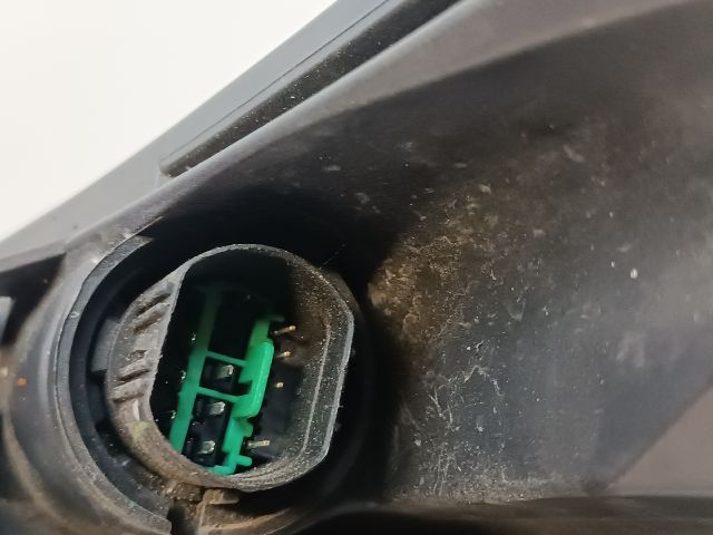 bontott KIA CEED Jobb Fényszóró