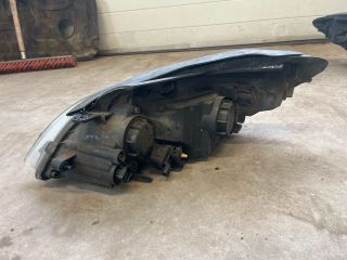 bontott KIA CEED Jobb Fényszóró