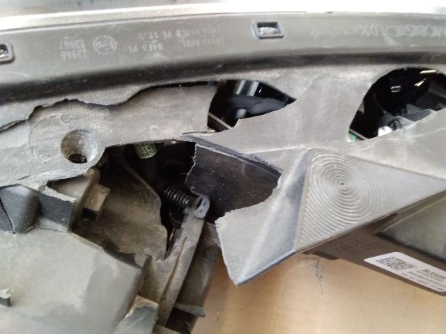 bontott KIA CEED Jobb Fényszóró