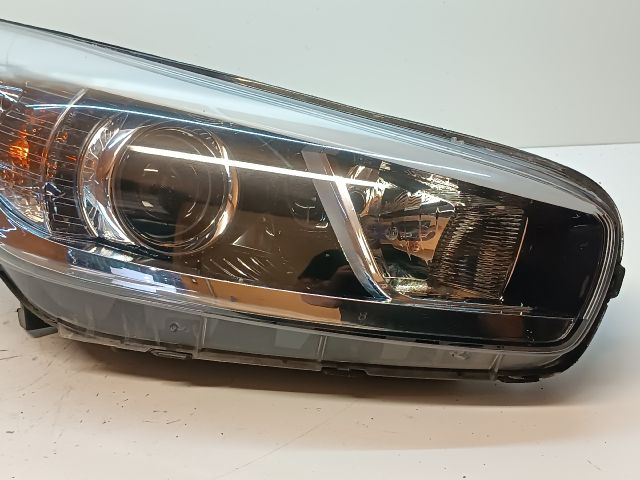 bontott KIA CEED Jobb Fényszóró