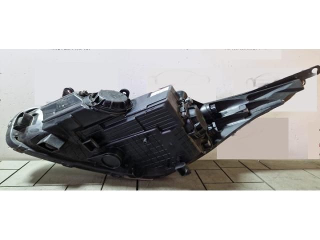 bontott KIA CEED Jobb Fényszóró