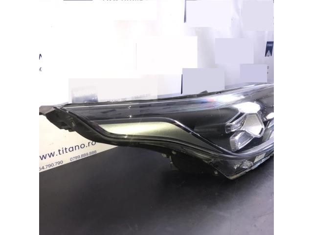 bontott KIA CEED Jobb Fényszóró