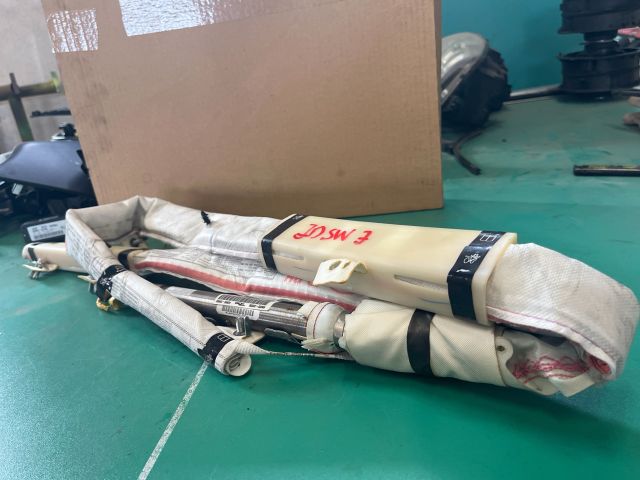 bontott KIA CEED Jobb Függönylégzsák és Oldallégzsák