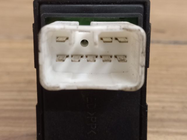 bontott KIA CEED Jobb hátsó Ablakemelő Kapcsoló