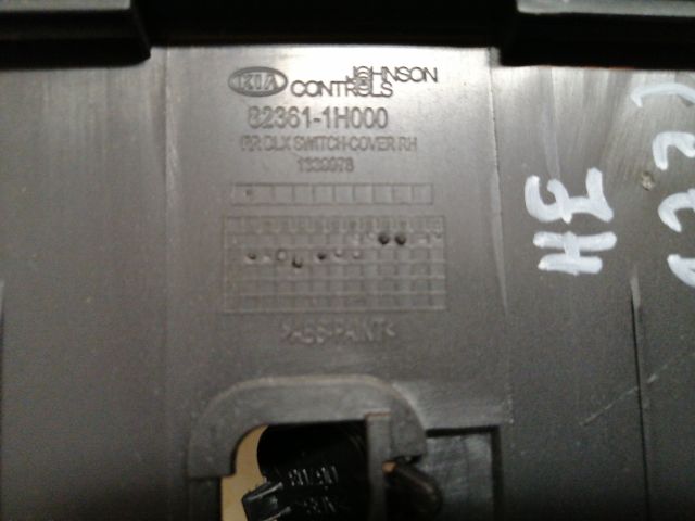 bontott KIA CEED Jobb hátsó Ablakemelő Kapcsoló