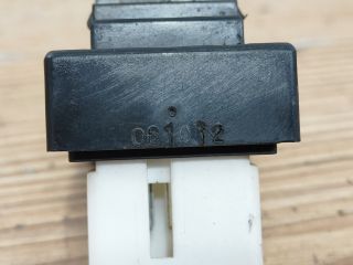 bontott KIA CEED Jobb hátsó Ablakemelő Kapcsoló