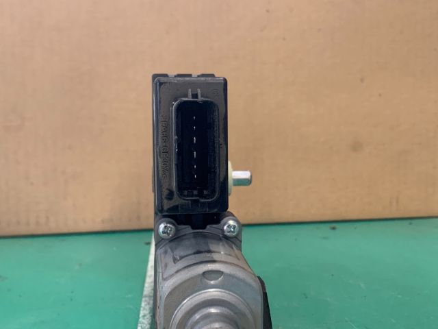 bontott KIA CEED Jobb hátsó Ablakemelő Motor