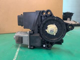 bontott KIA CEED Jobb hátsó Ablakemelő Motor